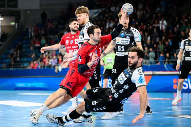 Bietigheim: HBL - 25 26 - SG BBM Bietigheim - HSG Nordhorn-Lingen Dominik Claus (Bietigheim), Bjoern Zintel (Nordhorn) Bietigheim-Bissingen Egetrans Arena Baden-Württemberg Deutschland