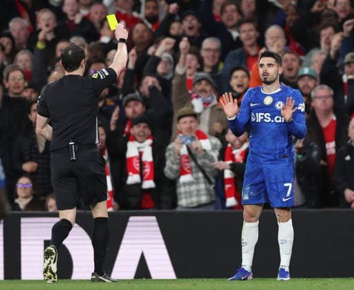 London, England, 1st March 2026. Pedro Neto of Chelsea issued with a second yellow card during the Arsenal vs Chelsea Premier League match at the Emirates Stadium, London. Picture credit should read: David Klein Sportimage EDITORIAL USE ONLY. No use with unauthorised audio, video, data, fixture lists, club league logos or live services. Online in-match use limited to 120 images, no video emulation. No use in betting, games or single club league player publications. SPI_092_DK_Arsenal_Chelsea SPI-4568-0092