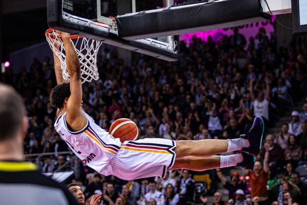 FIBA World Cup Qualifier: Germany vs. Croatia; 01.03.2026 Jack Kayil (Deutscher Basketball Bund 2) dunkt spektakulär - FIBA Basketball World Cup 2027 European Qualifiers, Deutschland vs. Kroatien, 1.3.2026, Telekom Dome, Bonn Copyright: xBEAUTIFULxSPORTS Derixx