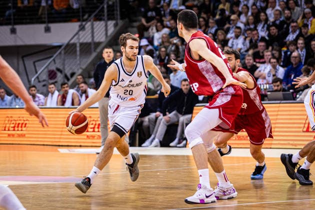 FIBA World Cup Qualifier: Germany vs. Croatia; 01.03.2026 Malte Delow (Deutscher Basketball Bund 20) mit dem Ball - FIBA Basketball World Cup 2027 European Qualifiers, Deutschland vs. Kroatien, 1.3.2026, Telekom Dome, Bonn Copyright: xBEAUTIFULxSPORTS Derixx