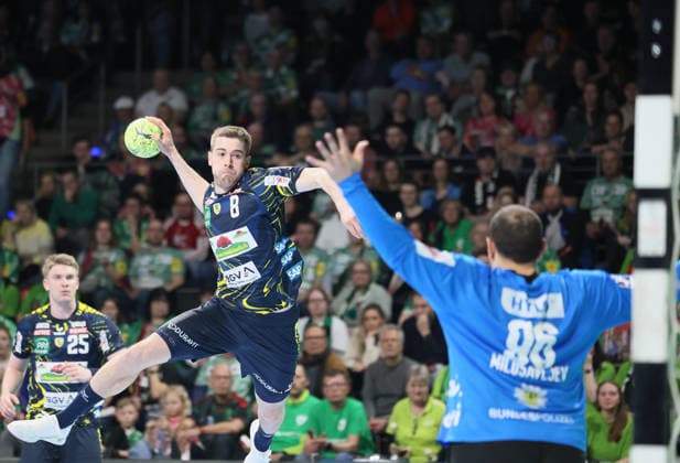 GER HBL Saison 2025 2026 FÜCHSE Berlin vs Rhein Neckar Löwen, 01.03.26, Max-Schmeling-Halle, Berlin, Tim NOTHDURFT (Rhein-Neckar-Löwen 8), Dejan MILOSAVLJEV (Füchse Berlin 96)