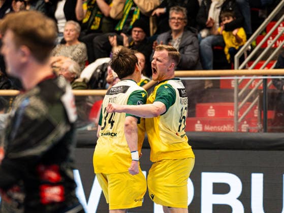 Linus Kutz (VfL Eintracht Hagen, 34) und Jan von Boenigk (VfL Eintracht Hagen, 95) jubeln VfL Eintracht Hagen vs. TV 05 07 Huettenberg , Handball, 2. Bundesliga, 22. Spieltag, Saison 2025 2026, 01.03.2026 VfL Eintracht Hagen vs. TV 05 07 Huettenberg , Handball, 2. Bundesliga, 22. Spieltag, Saison 2025 2026, 01.03.2026 Hagen Copyright: xEibner-Pressefoto DamianxKruczynx EP_DKI