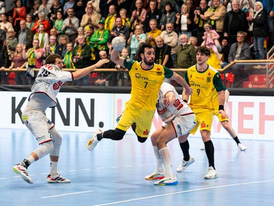 Pouya Norouzi (VfL Eintracht Hagen, 07) beim Torwurf VfL Eintracht Hagen vs. TV 05 07 Huettenberg , Handball, 2. Bundesliga, 22. Spieltag, Saison 2025 2026, 01.03.2026 VfL Eintracht Hagen vs. TV 05 07 Huettenberg , Handball, 2. Bundesliga, 22. Spieltag, Saison 2025 2026, 01.03.2026 Hagen Copyright: xEibner-Pressefoto DamianxKruczynx EP_DKI