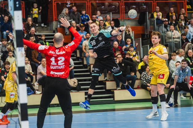 Malte Dederding (HC Oppenweiler Backnang, 38) Wurf auf das Tor HSG Krefeld Niederrhein vs. HC Oppenweiler Backnang, Handball, 2.HBL, 22.Spieltag, Saison 2025 26, 01.03.2026, HSG Krefeld Niederrhein vs. HC Oppenweiler Backnang, Handball, 2.HBL, 22.Spieltag, Saison 2025 26, 01.03.2026 Krefeld Copyright: xEibner-Pressefoto LukasxBaldygax EP_LBA