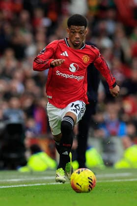 Manchester United, ManU v Crystal Palace, Premier League Amad Diallo (16) of Manchester United runs with the ball during the Premier League match between Manchester United and Crystal Palace at Old Trafford, Manchester, UK on 1 March 2026. Manchester Old Trafford Greater Manchester UK Editorial use only DataCo restrictions apply See www.football-dataco.com , Copyright: xConorxMolloyx PSI-23823-0114