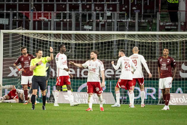 FOOTBALL : Metz vs Stade Brestois - ligue 1 - Metz - 01 03 26 Coup de sifflet final, cÃ lÃ bration de l Ã quipe du Stade Brestois 29 apres leur victoire  Copyright: xelyxandroxcegarrax