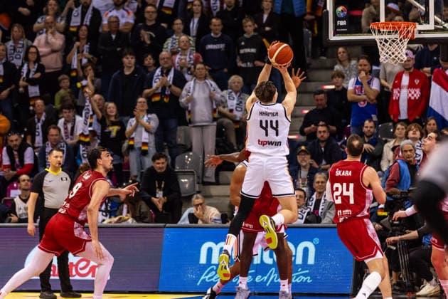 GER, FIBA Basketball World Cup 2027, European Qualifiers, Deutschland-Kroatien. 01.03.2026, Telekom Dome, Bonn, GER, FIBA Basketball World Cup 2027, European Qualifiers, Deutschland-Kroatien. David Krämer (Deutschland, No44) Â Foto: Alexander Trienitz Bonn Telekom Dome Nordrhein-Westfalen Deutschland