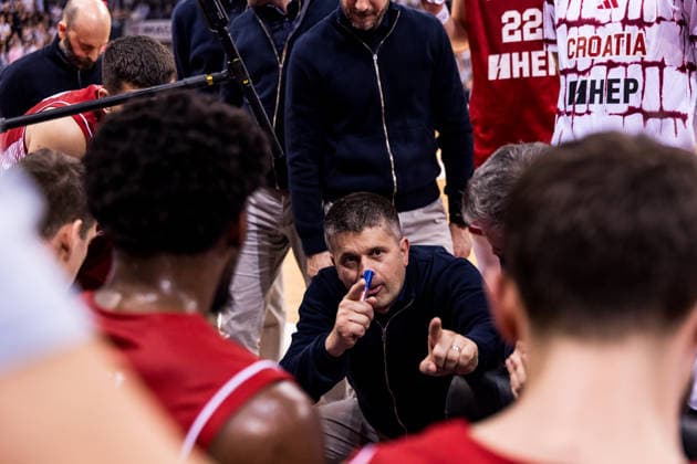 BONN, GERMANY - MARCH 01: Tomislav Mijatovic (Head Coach Croatia) during a time out during the FIBA World Cup Qualifier match between Germany vs. Croatia at Telekom Dome Bonn on the first round of group E of the FIBA World Cup Qualifiers on March 01, 2026 in Bonn, Germany. North Rhine Westphalia Germany Copyright: xSteffiexWunderlx