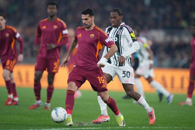 Roma™s Zeki Celik during the Serie A EniLive soccer match between Roma and Juventus at the Rome s Olympic stadium, Italy - Sunday March 01, 2026 - Soccer ( Photo by Alfredo Falcone LaPresse )  Copyright: xAlfredoxFalcone LaPressex