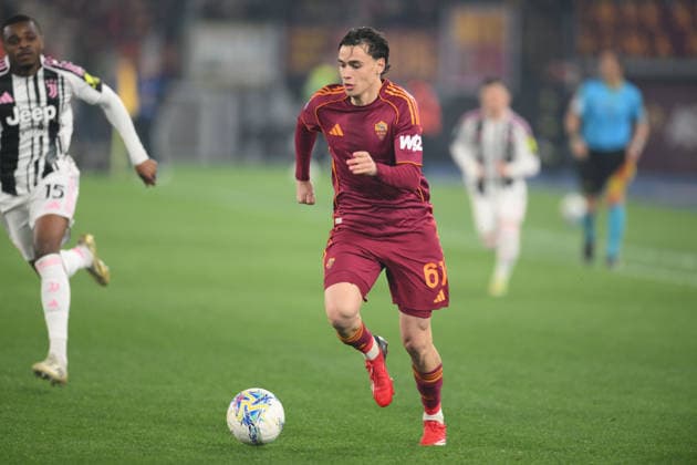 Niccolo Pisilli of AS Roma runs with the ball during the match of 27th day of the Serie A Championship between A.S.Roma and F.C. Juventus at the Olimpico Stadium on Mar 1, 2026 in Rome, Italy. during AS Roma vs Juventus FC, Italian soccer Serie A match in Rome, Italy, March 01 2026  Copyright: xRobertoxRamaccia IPAxSportx xipa-agency.netx xx IPA_72237185 IPA_Agency_IPA72237185