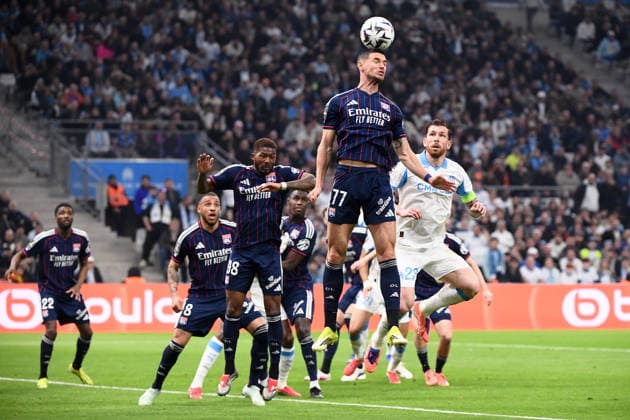 Olympique de Marseille v Olympique Lyonnais - Ligue 1 McDonald s 2025 2026 23 Pierre-Emile HOJBJERG (om) - 77 Roman IAREMTCHOUK (ol) during the Ligue 1 McDonald s match between Marseille and Lyon at Stade Velodrome on March 1, 2026 in Marseille, France. Marseille France  Copyright: xFEPx 776348306