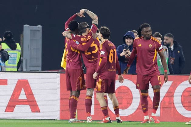 Italy: Serie a football match AS Roma vs Juventus Roma™s Ivorian defender Evan Ndicka celebrates after scoring a goal of 2-1 during the Serie A football match between AS Roma vs Juventus at the Olimpico Stadium in Rome, Italy on March 01, 2026. _BPH8416 Copyright: xAntonioxBalascox