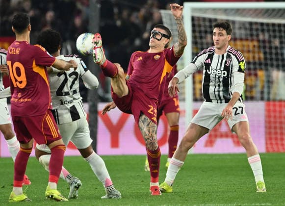 March 1, 2026, Roma, Roma, Italia: Andrea Cambiaso of FC Juventus During the 2025 26 Italian Serie A football match between AS Roma and FC Juventus on March 1, 2026, at the Stadio Olimpico in Rome...Pictured: Roma Italia - ZUMAs236 20260301_aap_s236_001 Copyright: xFabioxSassox