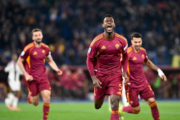 Foto IPP Cavaliere Emiliano. Roma 01 03 2026 Calcio Campionato Serie A 2025-2026. Roma - Juventus. Nella foto: esulta per il gol Evan Ndicka. Italy Photo Press - World Copyright italy ITALY  Copyright: xR4924_italyphotopressx