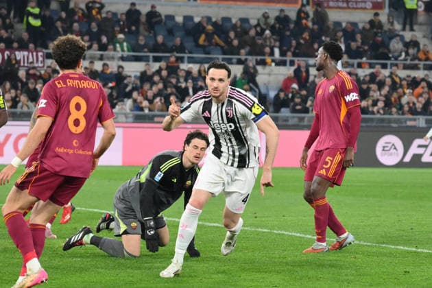 Foto IPP Roberto Ramaccia Roma 1 3 2026 Campionato di Calcio Serie A 2025 2026 Roma vs Juventus Nella foto Federico Gatti of FC Juventus celebrates after scoring goal in the 93th minute for 3-3 Italy Photo Press - World Copyright Roma italy Italia ITALY  Copyright: xR4924_italyphotopressx
