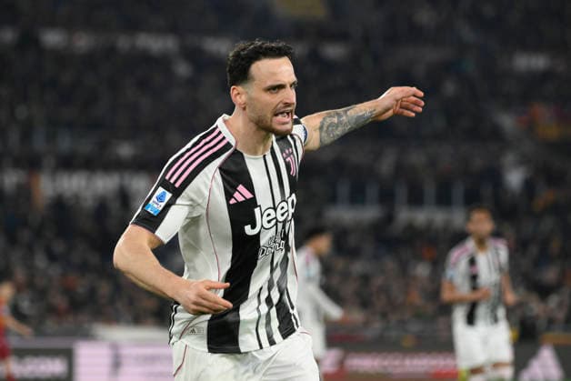 Juventus s Federico Gatti celebrates after scoring the goal 3-3 during the Serie A Enilive soccer match between AS Roma and Juventus FC at the Rome s Olympic stadium, Italy - Sunday, March 01, 2026. - Soccer.  Copyright: xFabrizioxCorradetti LaPressex