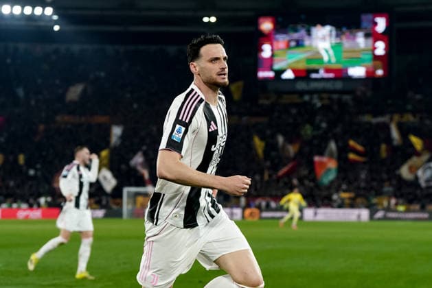 AS Roma v Juventus FC - Serie A Enilive Federico Gatti of Juventus FC celebrates after scoring third goal during the serie Serie A Enilive match between AS Roma and Juventus FC at Stadio Olimpico on March 01, 2026 in Rome, Italy Rome Stadio Olimpico Lazio Italy Copyright: xGiuseppexMaffiax 260301_SerieA_Roma-Juventus_GM_06008