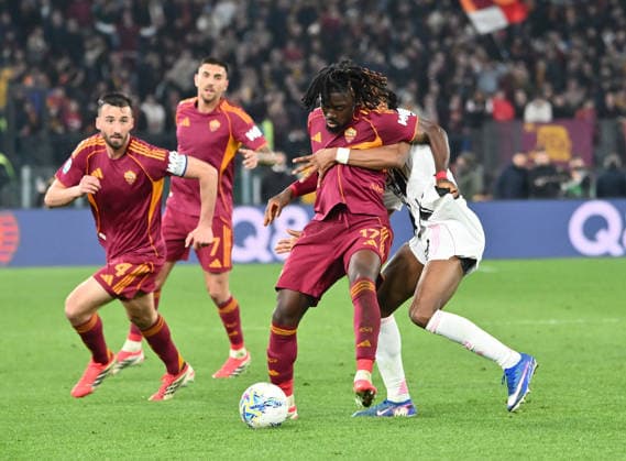 March 1, 2026, Roma, Roma, Italia: Manu Kone (AS Roma) During the 2025 26 Italian Serie A football match between AS Roma and FC Juventus on March 1, 2026, at the Stadio Olimpico in Rome...Pictured: Roma Italia - ZUMAs236 20260301_aap_s236_078 Copyright: xFabioxSassox