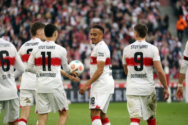 01.03.26 VfB Stuttgart - VfL Wolfsburg Deutschland, Stuttgart, 01.03.2026, Fussball, Bundesliga, Saison 2025 2026, VfB Stuttgart - VfL Wolfsburg: Jamie Leweling (VfB Stuttgart); Jubel Tor 3:0 Leweling.