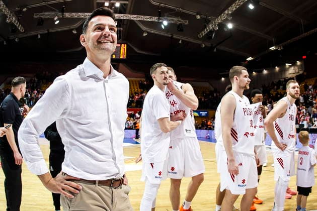 GDYNIA 01.03.2026 KOSZYKOWKA KOSZKADRA REPREZENTACJA POLSKI MECZ POLSKA - LOTWA ELIMINACJE MISTRZOSTW SWIATA 2027 - - - MEN BASKETBALL POLISH national team, Nationalteam WORLD CUP SERIES QUALIFIERS GAME POLAND - LATVIA NZ igor milicic, radosc cieszynka, celebration. FOT. TOMASZ SOKOLOWSKI 058SPORT.PL NEWSPIX.PL --- newspix.pl 