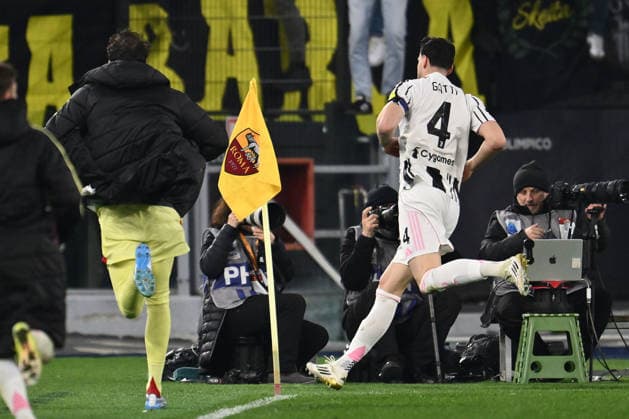 Federico Gatti of Juventus F.C. celebrates after scoring the goal of 3-3 during the 27th day of the Serie A Championship between A.S. Roma and Juventus F.C. at the Olympic Stadium on March 1, 2026 in Rome, Italy.  Copyright: xDomenicoxCippitelli IPAxSportx xipa-agency.netx xx IPA_72240486 IPA_Agency_IPA72240486