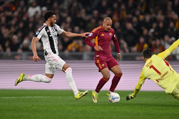 CALCIO - Serie A - AS Roma vs Juventus FC Donyell Malen of A.S. Roma cscores the goal for 3-1 during the 27th day of the Serie A Championship between A.S. Roma and Juventus F.C. at the Olympic Stadium on March 1, 2026 in Rome, Italy. Rome Italy  Copyright: xIPAxSport ABACAx