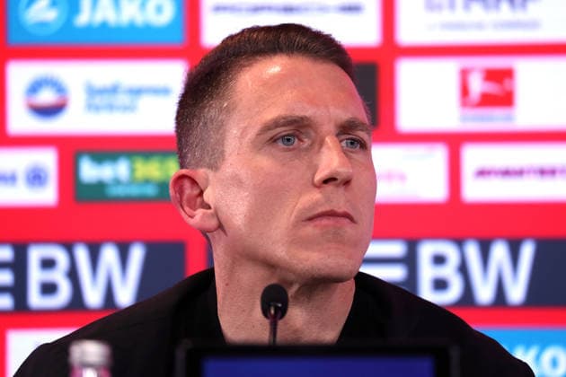 01.03.26 VfB Stuttgart - VfL Wolfsburg Deutschland, Stuttgart, 01.03.2026, Fussball, Bundesliga, Saison 2025 2026, VfB Stuttgart - VfL Wolfsburg (4:0): Daniel Bauer (Trainer VfL Wolfsburg).