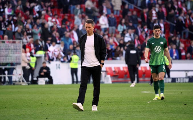01.03.26 VfB Stuttgart - VfL Wolfsburg Deutschland, Stuttgart, 01.03.2026, Fussball, Bundesliga, Saison 2025 2026, VfB Stuttgart - VfL Wolfsburg (4:0): Daniel Bauer (Trainer VfL Wolfsburg).