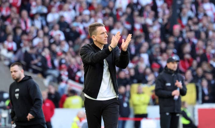 01.03.26 VfB Stuttgart - VfL Wolfsburg Deutschland, Stuttgart, 01.03.2026, Fussball, Bundesliga, Saison 2025 2026, VfB Stuttgart - VfL Wolfsburg (4:0): Daniel Bauer (Trainer VfL Wolfsburg).
