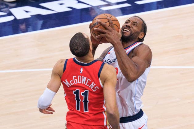 March 1, 2026, Inglewood, California, USA: Kawhi Leonard 2 of the Los Angeles Clippers is stopped by Bryce McGowens 11 of the New Orleans Pelicans during their 2026 NBA, Basketball Herren, USA regular season game on Sunday March 1, 2026 at Intuit Dome Arena in Inglewood, California. JAVIER ROJAS PI Clippers Vs. Pelicans  - ZUMAp124 20260301_zaa_p124_001 Copyright: xJavierxRojasx