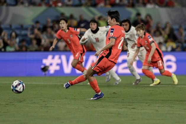 FuÃŸball, Frauen, Asien Cup, SÃ¼dkorea - Iran #4 2nd March 2026, Robina Stadium, Gold Coast, Queensland, Australia; AFC Women s Asian Cup, Iran versus South Korea; Kim Hye-ri of Korea Republic scores from the penalty spot to make it 2-0 in the 59th minute  NigelxOwen