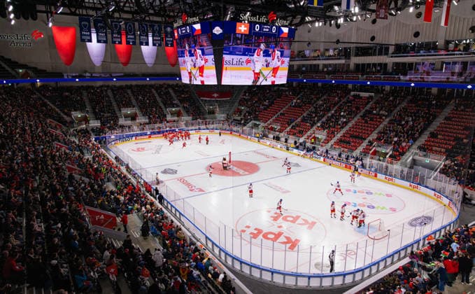 Ice hockey, Eishockey Swiss Ice Hockey Games, Switzerland - Czech Republic Zurich, Switzerland, 13th Dec 2025: View into the Swiss Life Arena immediately before the international match, Länderspiel, Nationalmannschaft between Switzerland and the Czech Republic on the occasion of the Swiss Ice Hockey Games. (Photo by Jonas Philippe dieBildmanufaktur) *** Ice Hockey, Swiss Ice Hockey Games, Switzerland Czech Republic Zurich, Switzerland, 13th Dec 2025 View into the Swiss Life Arena immediately before the international match between Switzerland and the Czech Republic on the occasion of the Swiss Ice Hockey Games Photo by Jonas Philippe dieBildmanufaktur