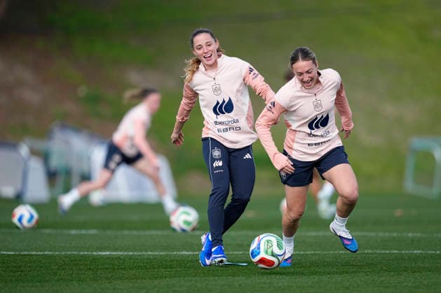 March 2, 2026, Las Rozas, Madrid, Spain: Ona Batlle and Ornella Vignola during the training camp of Spain Women Team ahead of the qualification matches for the Brazil 2027 World Cup at the Ciudad del Futbol on March 01, 2026, in Las Rozas, Madrid, Spain. Las Rozas Spain - ZUMAa181 20260302_zaa_a181_083 Copyright: xOscarxJ.xBarrosox