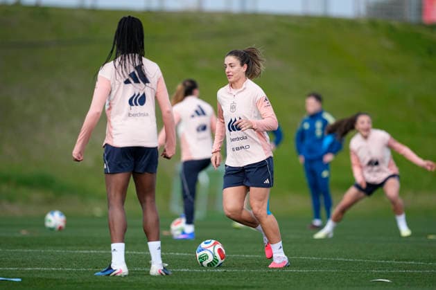 March 2, 2026, Las Rozas, Madrid, Spain: Alexia Putellas during the training camp of Spain Women Team ahead of the qualification matches for the Brazil 2027 World Cup at the Ciudad del Futbol on March 01, 2026, in Las Rozas, Madrid, Spain. Las Rozas Spain - ZUMAa181 20260302_zaa_a181_089 Copyright: xOscarxJ.xBarrosox