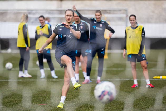 260302 Lisa Naalsund of the Norwegian women™s national football team during a training session on March 2, 2026 in Vienna. Photo: Marius Simensen BILDBYRAN Cop 238 bbeng dam fifa women s world cup qualifier football fotball fotboll norge norway practice soccer training trening träning Copyright: MARIUSxSIMENSEN BB260302BB366