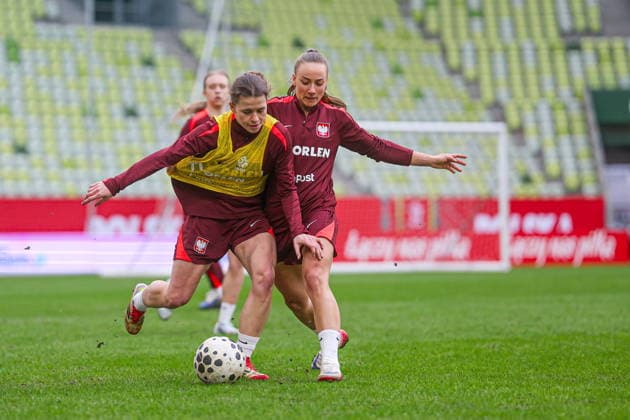 02.03.2026 GDANSK, POLSAT PLUS ARENA PILKA NOZNA KOBIET ( WOMEN S FOOTBALL) EL ELIMINACJE DO MS MISTRZOSTW SWIATA W PILCE NOZNEJ KOBIET FIFA 2027 ZGRUPOWANIE REPREZENTACJI POLSKI KOBIET OFICJALNA KONFERENCJA PRASOWA I TRENING REPREZENTACJI POLSKI KOBIET PRZED MECZEM Z HOLANDIA FOOTBALL POLISH WOMEN S national team, Nationalteam TRAINING CAMP OFFICIAL press conference, PK, Pressekonferenz AND TRAINING OF THE POLISH WOMEN S NATIONAL TEAM BEFORE THE MATCH AGAINST THE NETHERLANDS NZ NADIA KREZYMAN, MILENA KOKOSZ FOTO LUKASZ GROCHALA CYFRASPORT NEWSPIX.PL --- newspix.pl 