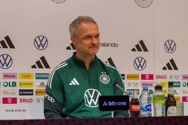 02.03.2026, xgrfx, Fussball WM Qualifikation , Deutschland Frauen - Pressekonferenz, Abschlusstraining v.l. Christian Wück (Deutsche Frauennationalmannschaft) (DFL DFB REGULATIONS PROHIBIT ANY USE OF PHOTOGRAPHS as IMAGE SEQUENCES and or QUASI-VIDEO) Dresden