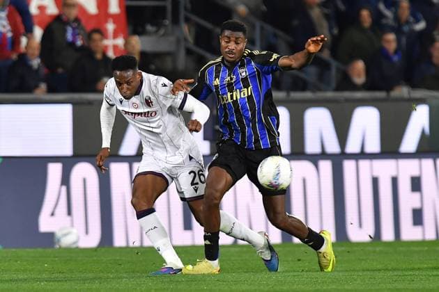 Jhon Janer Lucumi Bonilla (Bologna) Rafiu Adekunle Durosinmi (Pisa) during Pisa SC vs Bologna FC, Italian soccer Serie A match in Pisa, Italy, March 02 2026  Copyright: xGabrielexMasotti IPAxSportx xipa-agency.netx xx IPA_72288408 IPA_Agency_IPA72288408
