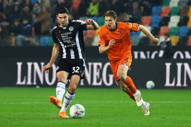 Udinese s Jurgen Ekkelenkamp fights for the ball with Marco brescianini during the Serie A soccer match between Udinese and Fiorentina at the Bluenergy Stadium in Udine, north east Italy - Monday, March 2,2026 - soccer  Copyright: xAndreaxBressanutti LaPressex