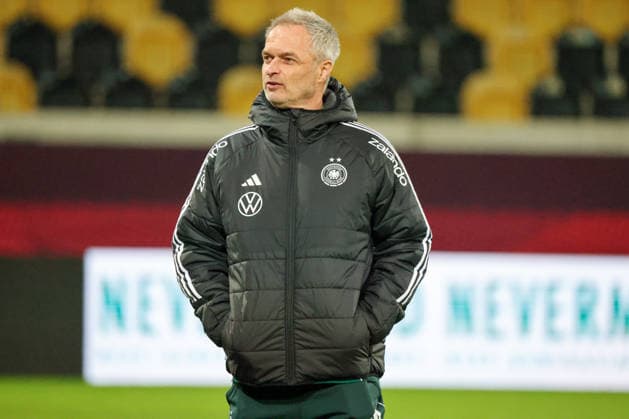 Dresden, Deutschland 02. März 2026: Vorbereitung auf das Frauen WM-Qualifikationsspiel Deutschland vs. Slowenien - Abschlusstraining in Dresden Im Bild: Bundestrainer Christian Wück Wueck (Deutschland) Copyright: HMBxMedia MadeleinexFantini