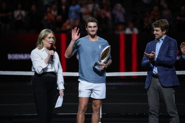 March 2, 2026, Las Vegas, Nevada, USA: JOAO FONSECA (C) has been crowned as the MGM Slam champion after taking down REILLY OPELKA (not in picture) 10-6, 7-10, 10-5 in a hotly contested final during MGM Slam event at the T-Mobile Arena in Las Vegas. Las Vegas USA - ZUMAo117 20260302_zsp_o117_016 Copyright: xMikaelxOnax