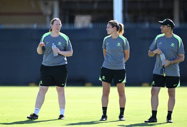 SOCCER MATILDAS TRAINING, (L-R) Coaching staff Leanne Hall, Emily Husband and Joe Palatsides during a Matildas training session at Pizzey Park in the Gold Coast, Tuesday, March 3, 2026. ( NO ARCHIVING GOLD COAST QUEENSLAND AUSTRALIA  Copyright: xDAVExHUNTx 20260303152624771970