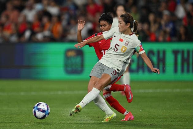 SOCCER ASIAN CUP CHINA BANGLADESH, Wu Haiyan of China and Tohura Khatun of Bangladesh during the AFC Women™s Asian Cup Group B match between China and Bangladesh at CommBank Stadium in Sydney, Tuesday, March 3, 2026. ( NO ARCHIVING, EDITORIAL USE ONLY SYDNEY NEW SOUTH WALES AUSTRALIA  Copyright: xDEANxLEWINSx 20260303122632778056