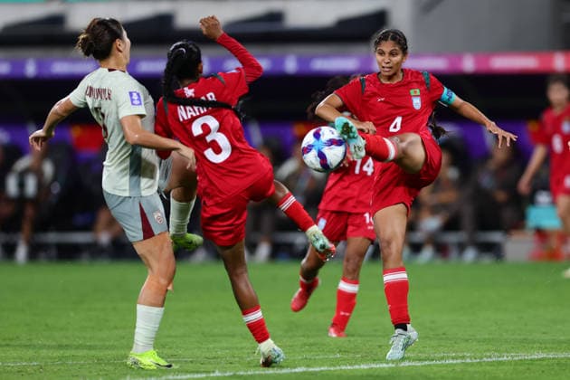Afida Khandaker of Bangladesh kicks the ball during the AFC Womens Asian Cup 2026 match between China PR Women and Bangladesh Women at Western Sydney Stadium, Sydney, Australia on 3 March 2026. Copyright: xPeterxDovganx 44610069