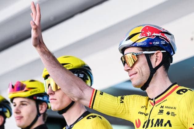 Belgian Wout Van Aert of Team Visma-Lease a Bike pictured at the start of the Ename Samyn Classic one day cycling race, 203,8km from Quaregnon to Dour on Tuesday 03 March 2026. MAARTENxSTRAETEMANS  x166319911x