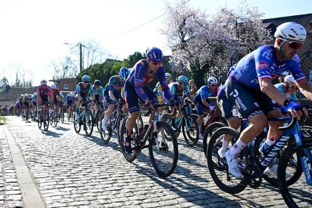 Ename Grand Prix Le Samyn 2026 Cycling Race DOUR, BELGIUM - MARCH 03 : rider of team Team Picnic PostNL during the 58th edition of Ename Grand Prix Le Samyn an UCI Class 1.1 one day cycling road race for Men Elite of km with start in Quaregnon and finish in Dour on March 3, 2026 in Dour, Belgium, 03 03 2026 ( Motordriver Kenny Verfaillie - Dour Belgium  Copyright: xJanxDexMeuleneirx