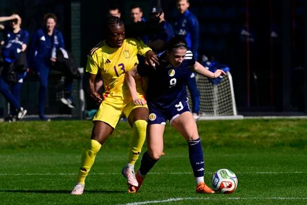 Belgium v Scotland - Women s U19 International Friendly, Länderspiel, Nationalmannschaft TUBIZE, BELGIUM - MARCH 03 : Tchidjo Bomie Paola of Belgium and De Ceuster Kadhiya of Belgium battle for the ball during an International Women s U19 match between Belgium and Scotland on March 3, 2026 in Tubize, Belgium, 03 03 2026 Tubize Belgium  Copyright: xPeterxDexVoechtx