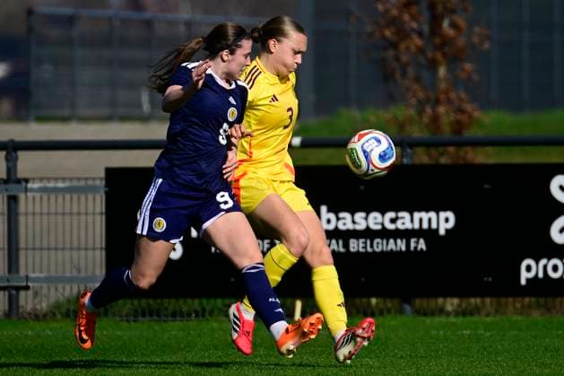Belgium v Scotland - Women s U19 International Friendly, Länderspiel, Nationalmannschaft TUBIZE, BELGIUM - MARCH 03 : Haentjens Louize of Belgium and Berry Laura of Scotland WU19s battle for the ball during an International Women s U19 match between Belgium and Scotland on March 3, 2026 in Tubize, Belgium, 03 03 2026 Tubize Belgium  Copyright: xPeterxDexVoechtx