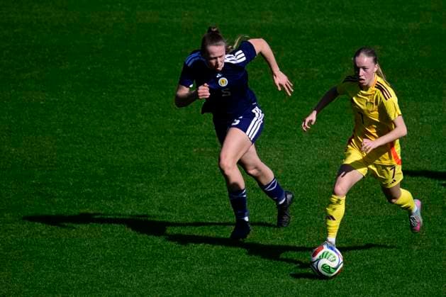 Belgium v Scotland - Women s U19 International Friendly, Länderspiel, Nationalmannschaft TUBIZE, BELGIUM - MARCH 03 : Heremans Manon of Belgium and West Ella of Scotland WU19s battle for the ball during an International Women s U19 match between Belgium and Scotland on March 3, 2026 in Tubize, Belgium, 03 03 2026 Tubize Belgium  Copyright: xPeterxDexVoechtx