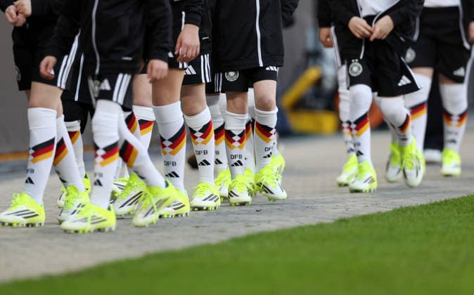 Kinder , WM-Qualifikation , Frauen-Nationalmannschaft , Deutschland-Slowenien , Fußball , in den Rudolf Harbig Stadion, in Dresden , Sachsen , Deutschland. März 03 , 2026 . Photo by: Davide Elias IPA Photo Pressefoto DENL Copyright: xDavidexEliasx